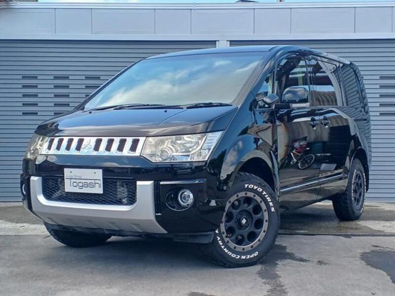 MITSUBISHI DELICA D5