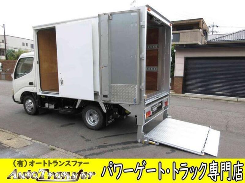 TOYOTA DYNA TRUCK