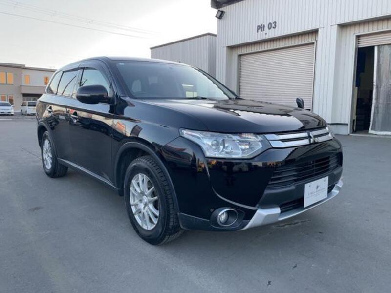 MITSUBISHI OUTLANDER
