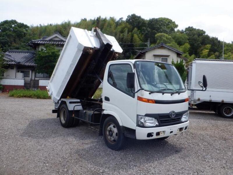 TOYOTA DYNA TRUCK