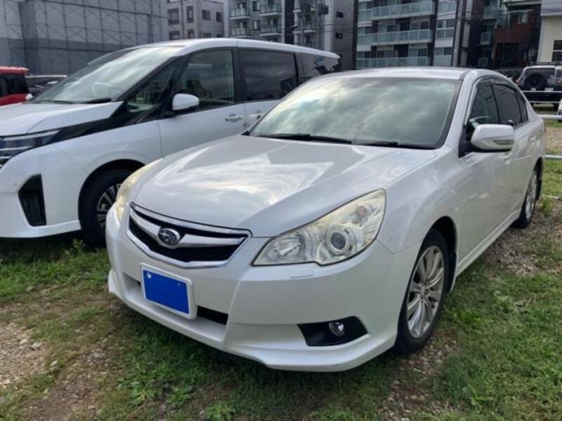 SUBARU LEGACY B4