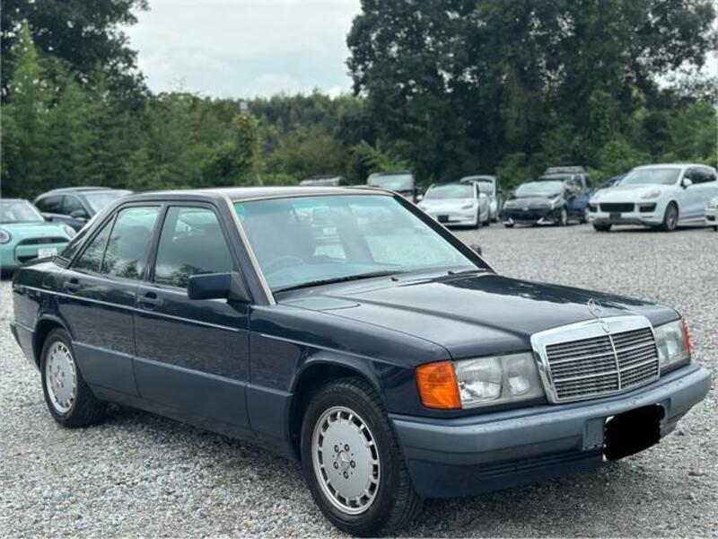 MERCEDES-BENZ 190 CLASS