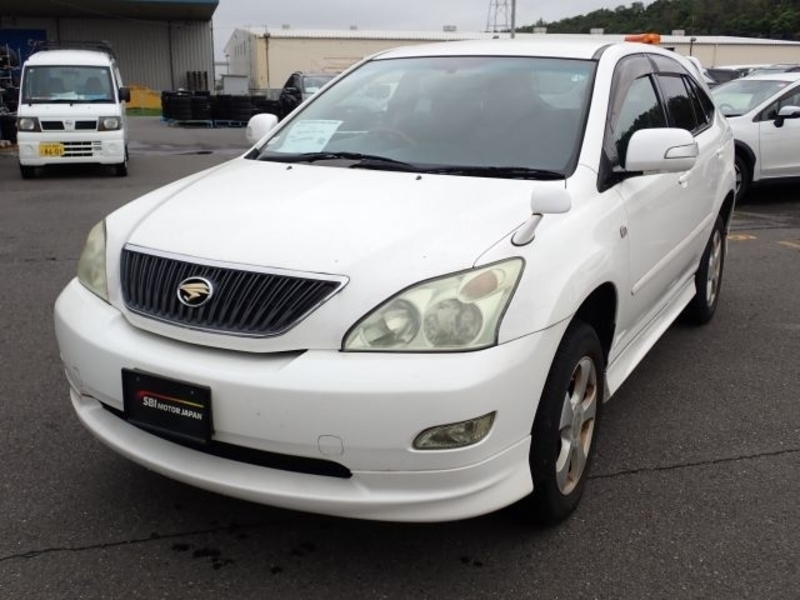 TOYOTA HARRIER