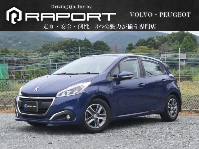 PEUGEOT 208