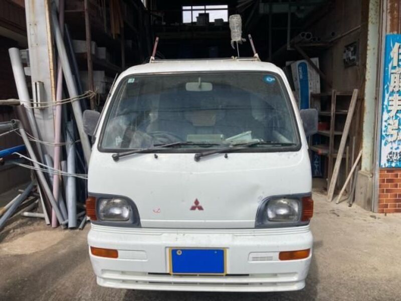 MITSUBISHI MINICAB TRUCK