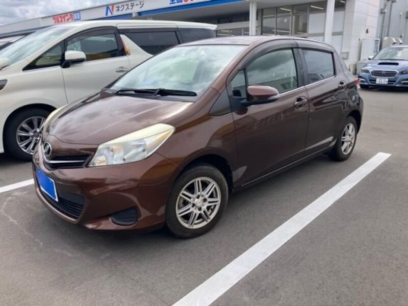 TOYOTA VITZ