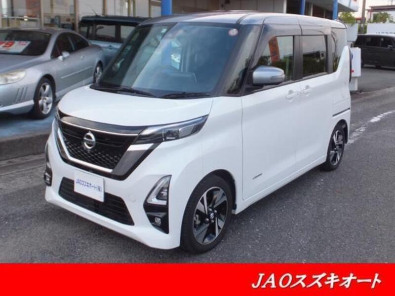 NISSAN ROOX