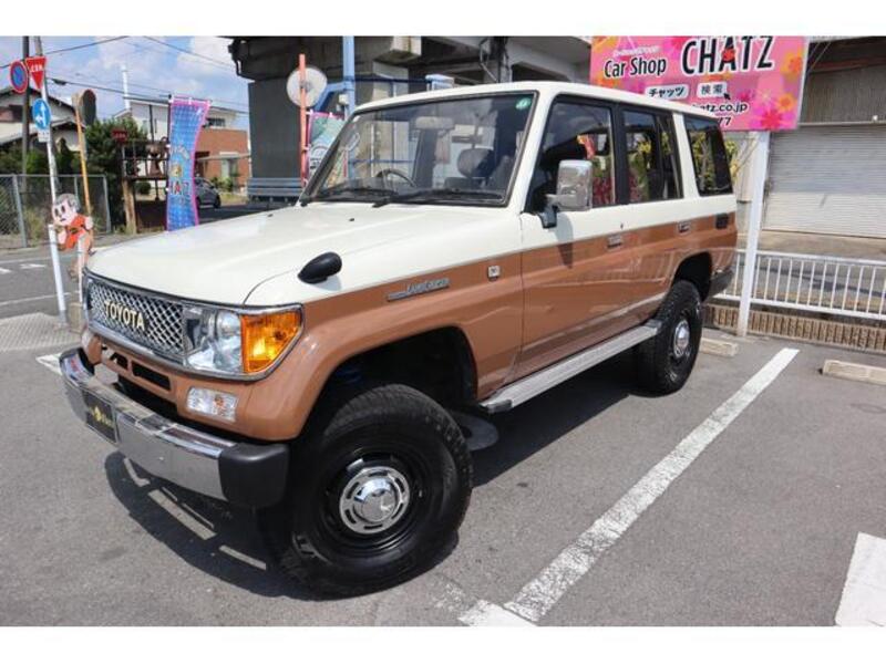 TOYOTA LAND CRUISER PRADO