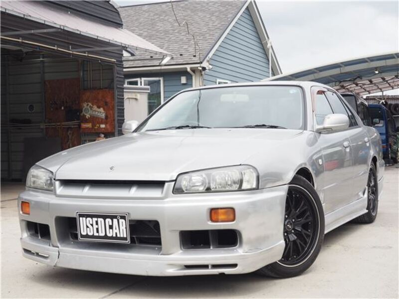 NISSAN SKYLINE