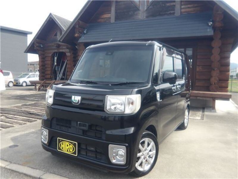 DAIHATSU WAKE