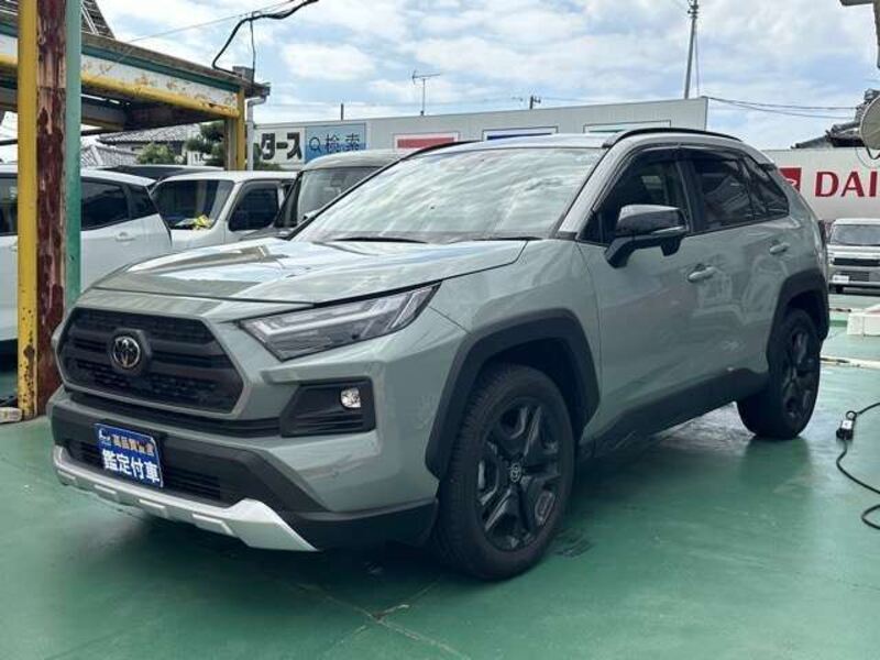 TOYOTA RAV4