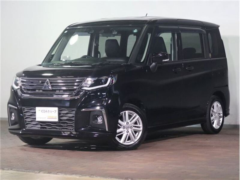 MITSUBISHI DELICA D2