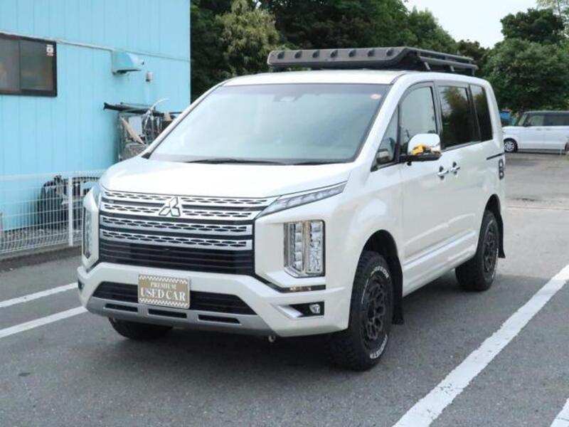 MITSUBISHI DELICA D5