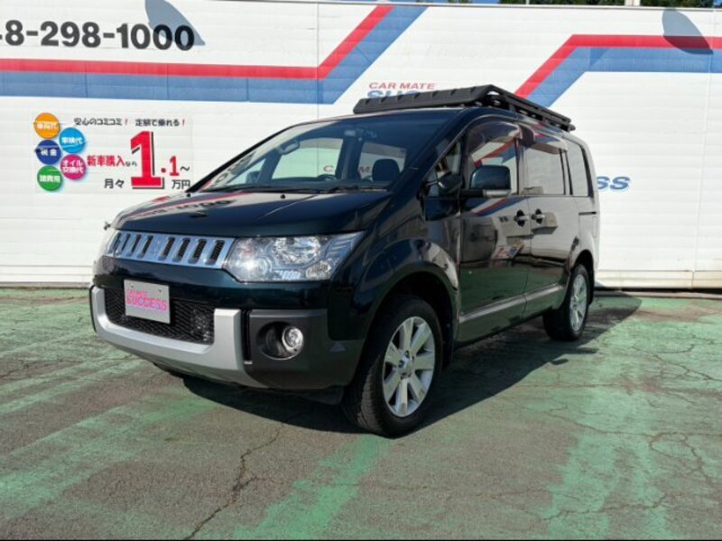 MITSUBISHI DELICA D5