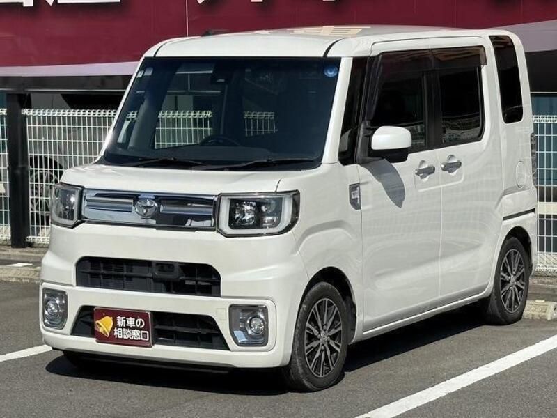 TOYOTA PIXIS MEGA