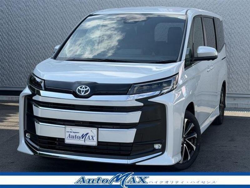 TOYOTA NOAH
