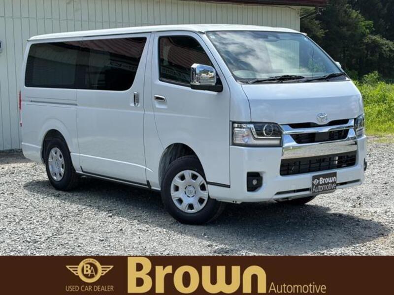 TOYOTA HIACE VAN