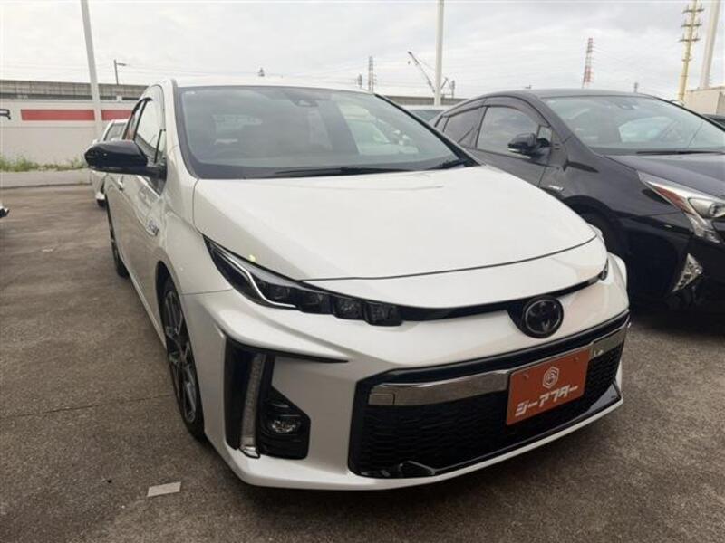 TOYOTA PRIUS PHV