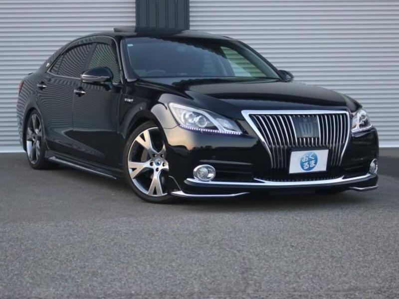 TOYOTA CROWN MAJESTA