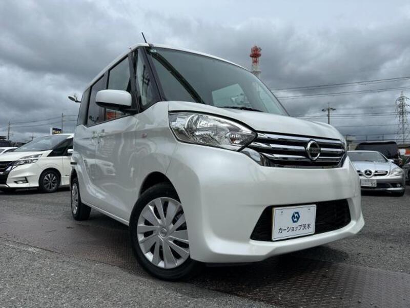 NISSAN DAYZ ROOX