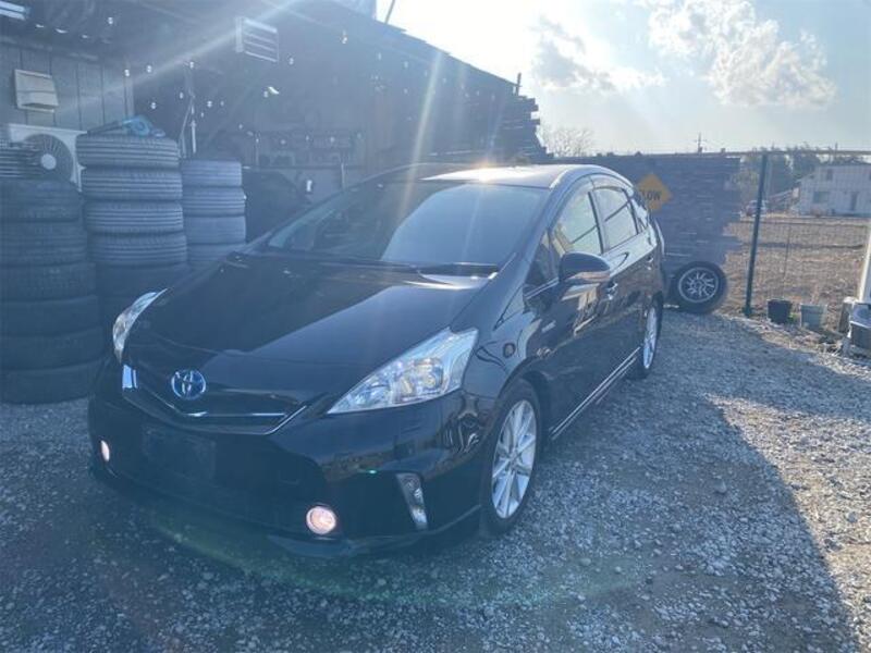 TOYOTA PRIUS ALPHA