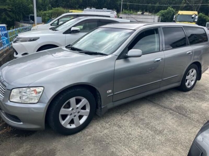 NISSAN STAGEA