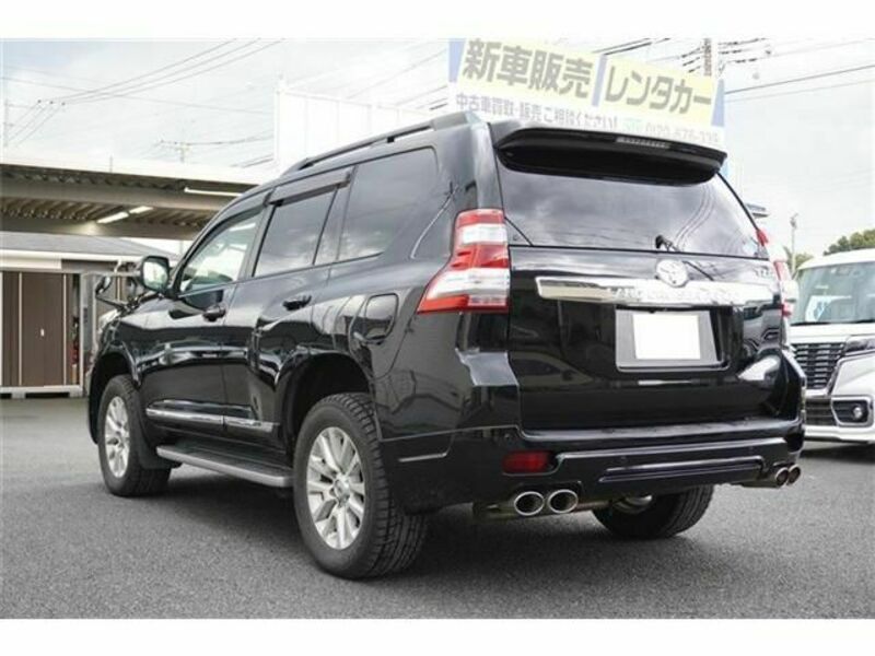 LAND CRUISER PRADO-2