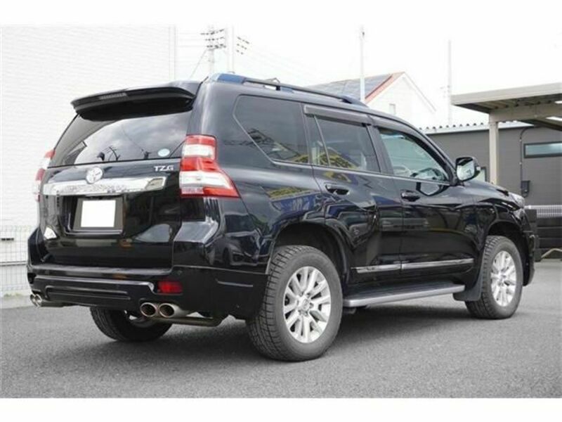 LAND CRUISER PRADO-3