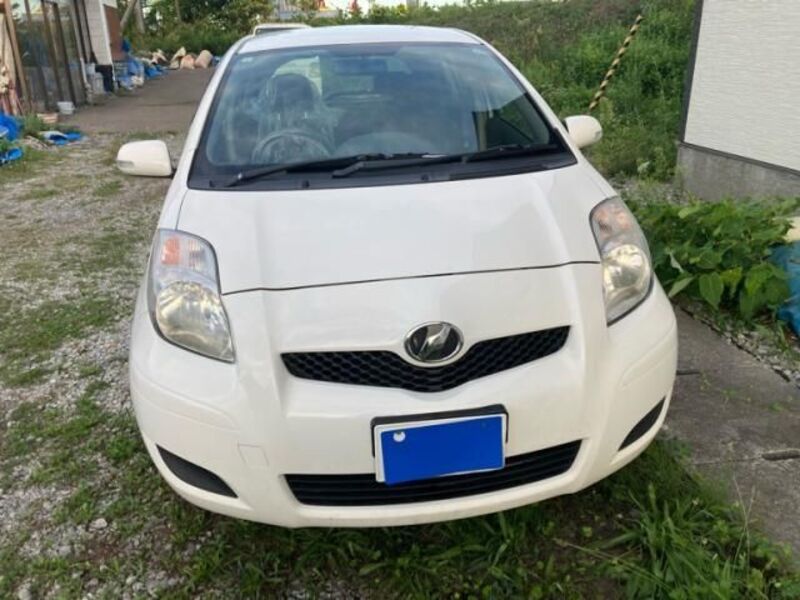 TOYOTA VITZ