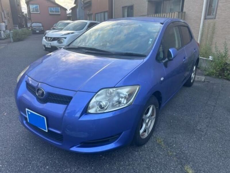 TOYOTA AURIS