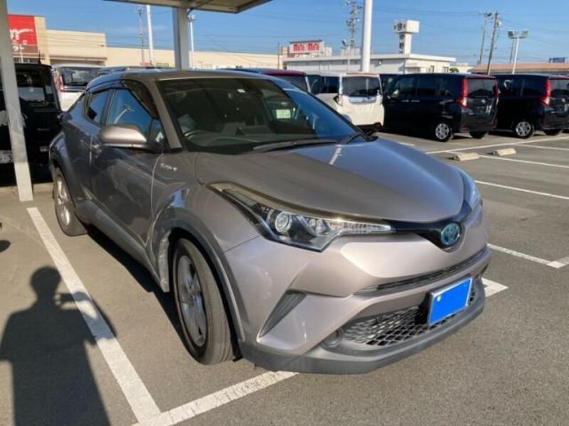TOYOTA C-HR