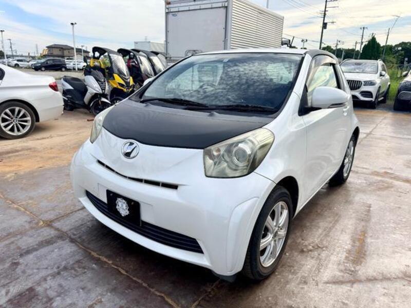 TOYOTA IQ