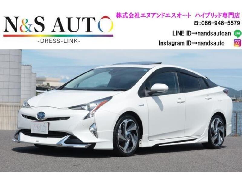 TOYOTA PRIUS