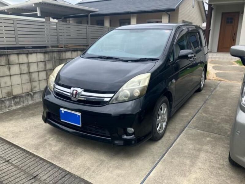 TOYOTA ISIS