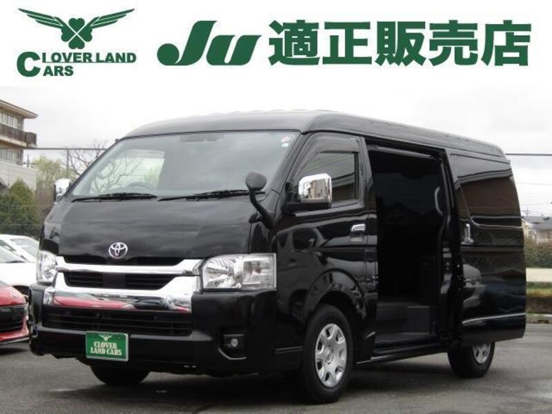 TOYOTA HIACE