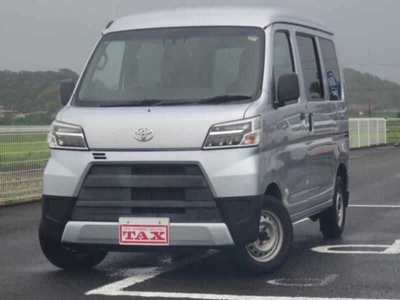 TOYOTA PIXIS VAN