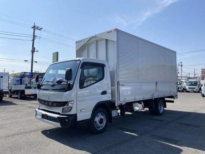 MITSUBISHI CANTER
