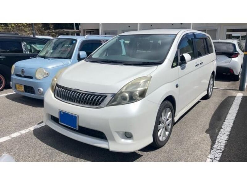 TOYOTA ISIS