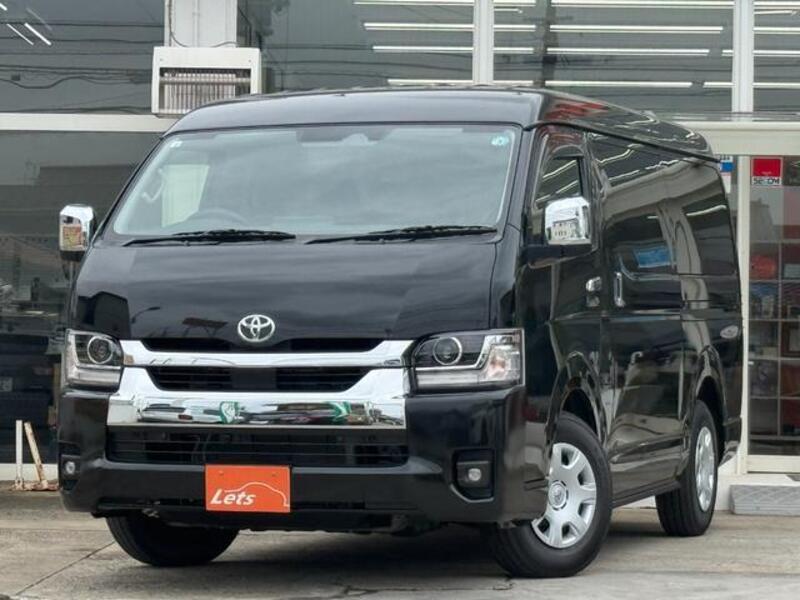 TOYOTA HIACE WAGON