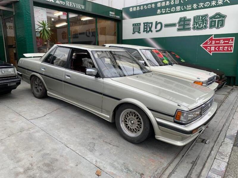 TOYOTA CRESTA