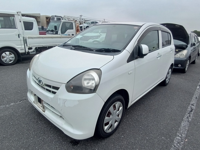 DAIHATSU Mira Es