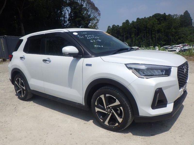 DAIHATSU ROCKY