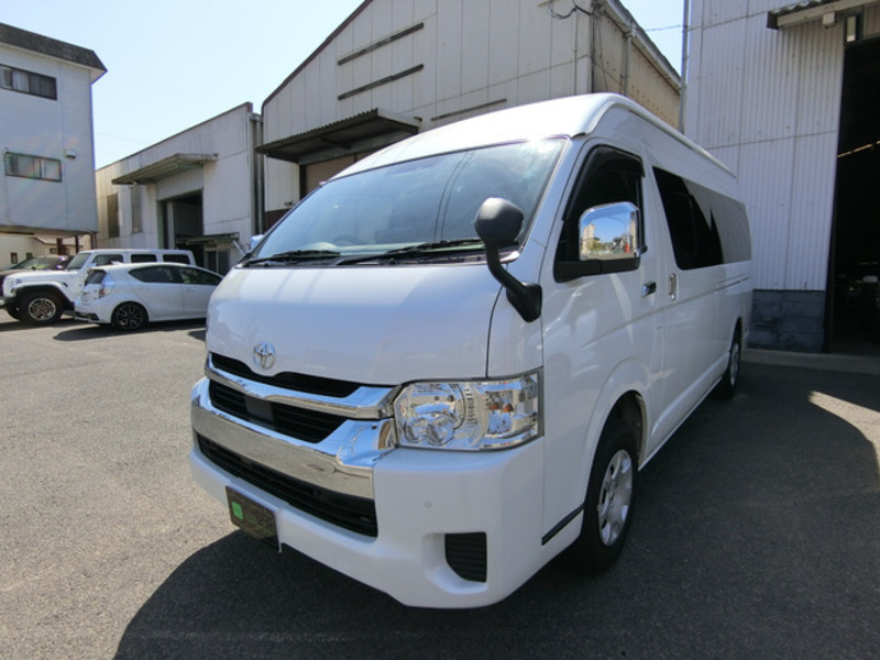 HIACE