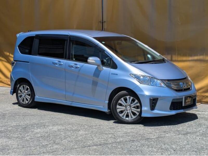 HONDA FREED HYBRID