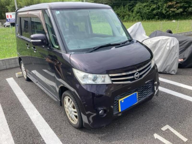 NISSAN ROOX