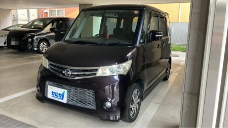NISSAN ROOX