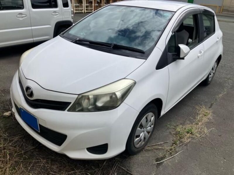 TOYOTA VITZ