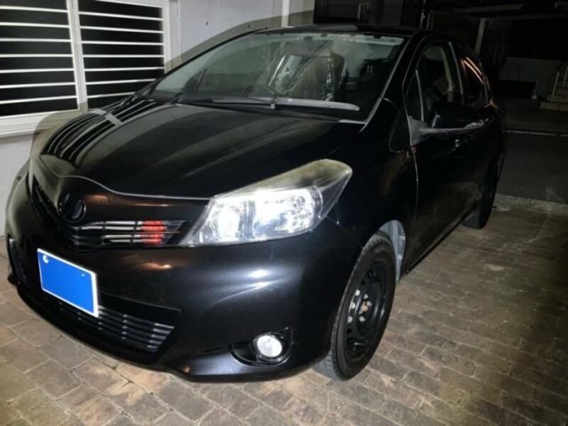 TOYOTA VITZ