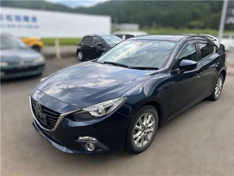 MAZDA AXELA