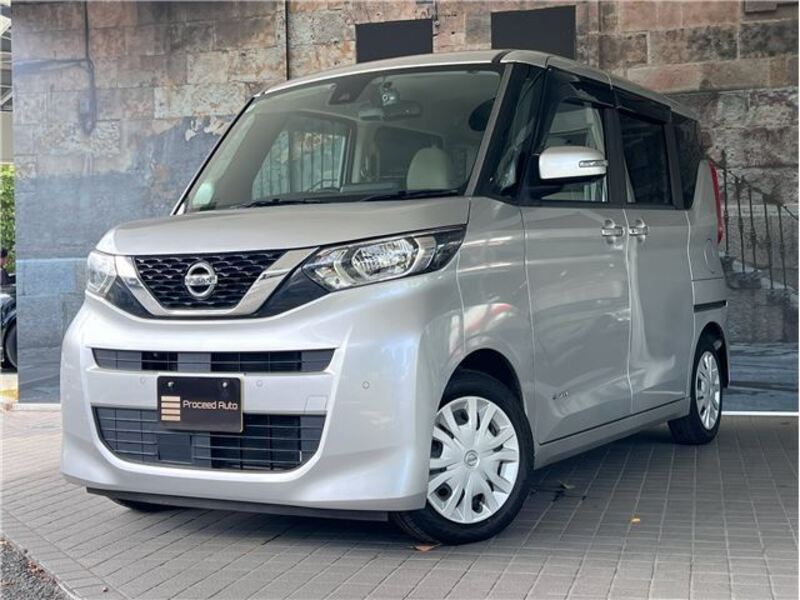 NISSAN ROOX